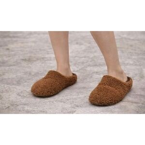 PINK Victoria's Secret Sherpa Lined Clog Slippers Slides‎ Brown M 7-8